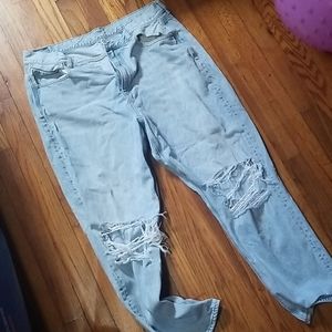 American Eagle Mom Jeans Size 16